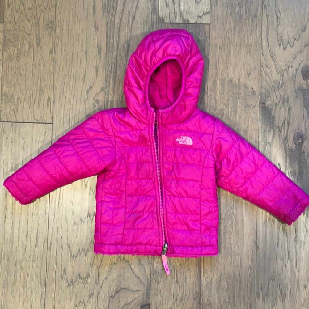 North Face girl 12-18 month magenta reversible jacket coat hooded hot pink